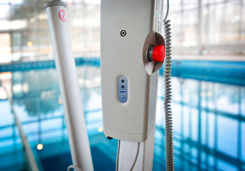Блок управления подъемника для инвалидов в бассейн